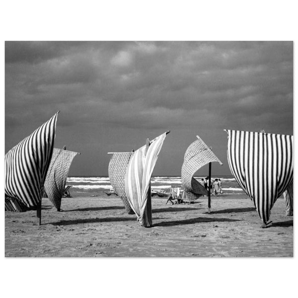 1127840 Tent On The Beach, Italy, 1955