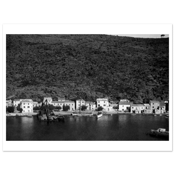 3501574 Italy, Tuscany, Island of Capraia Port, 1930