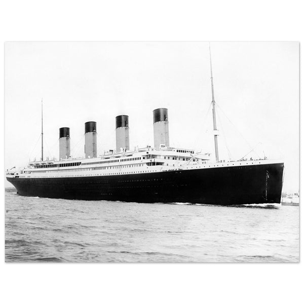 4451808 RMS Titanic departing Southampton on 10 April 1912