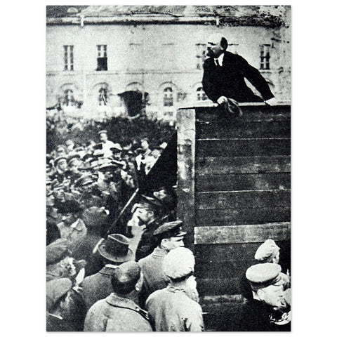 4362293 Vladimir Lenin delivers a speech on Sverdlov Square