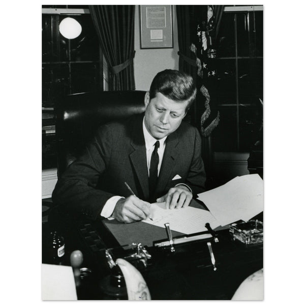 4298018 JFK and the Cuban Missile Crisis