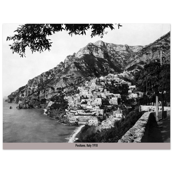 3764656 Italy, Campania, Positano, 1910